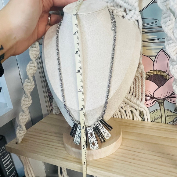 Ornate Enameled Statement Necklace | Off-White & Black Bib on Silver Tone - Picture 5 of 5